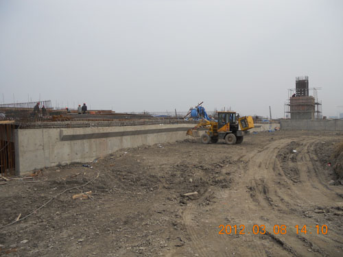 �����Ӵ���ʩ���ֳ�